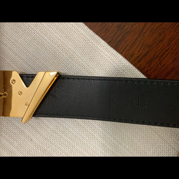 Limited Edition LV Essential V 30mm Beltin Reverse - Picture 9 of 11